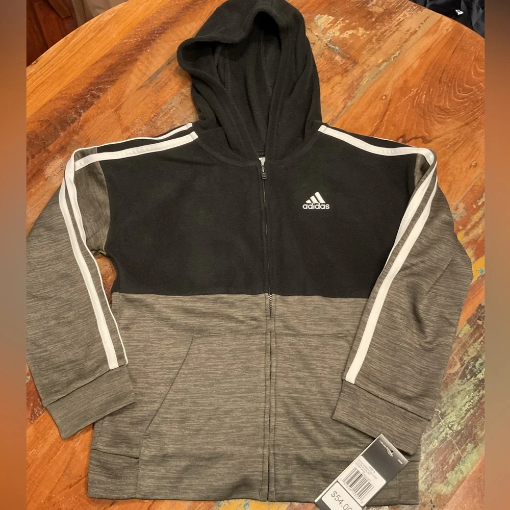 NWT Adidas Boys 2 Piece Set